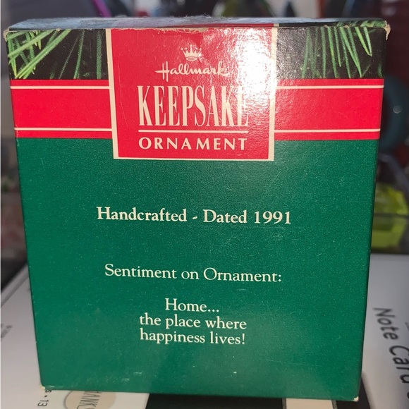 Hallmark keepsake ornament - Picture 5 of 6